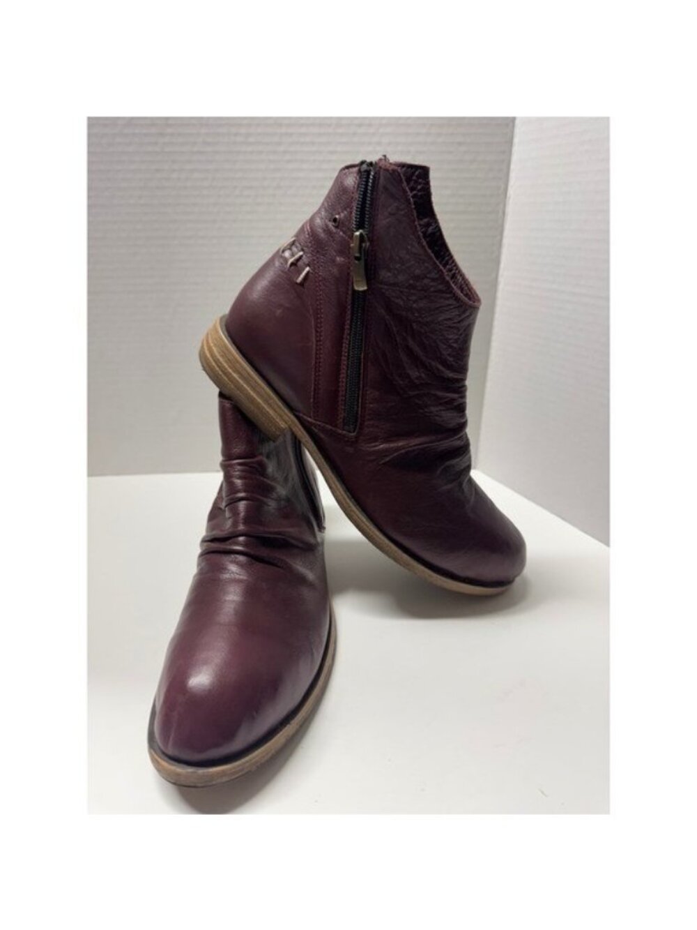 Roamers by Ego Trip Burgundy Leather Ruched Ankle Boots Dual Zip Red Size 41